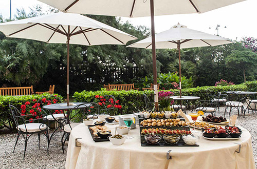 grand-hotel-royal-viareggio-tuscany-italy-food