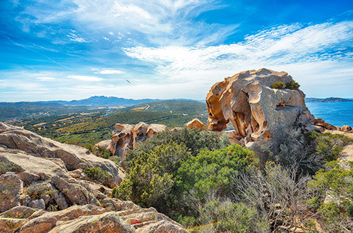 roccia-dell-orso-palau-sardinia-italy-bear-rock