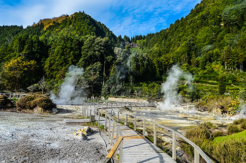 fumaroles-furnas-hot-spring-furnas-portugal