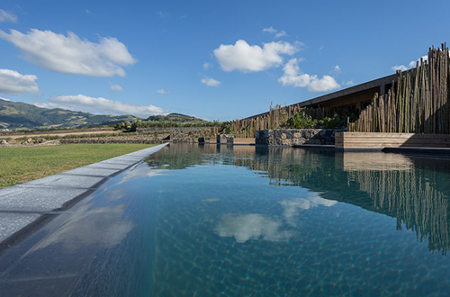 santa-barbara-ecolodge-ribeira-grande-portugal-pool