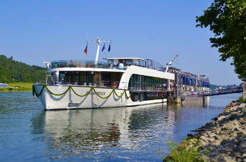 amawaterways-cruise-ship-luxury-vessel-europe=portugal