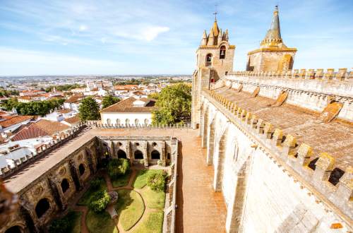 evora-city-cathedral-portugal-cathedral