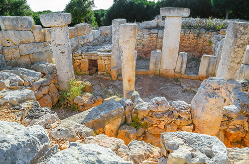 menorca-islands-spain-ruins