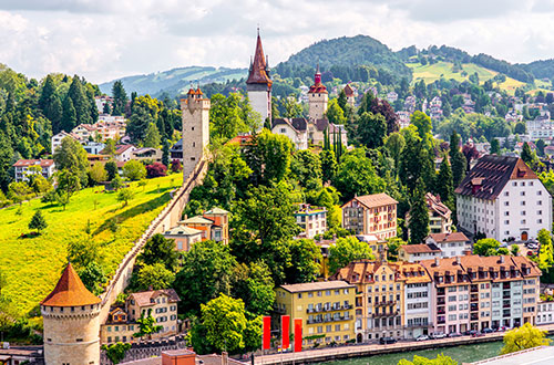 lucerne-switzerland-old-town