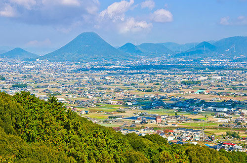 mt-iino-and-kotohira-town-shikoku-pilgrimage-japan