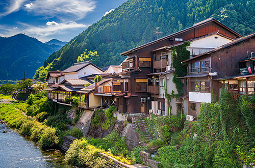 gujo-hachiman-yoshida-river-gifu-japan