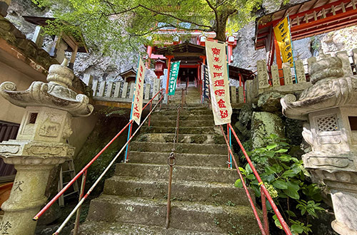 sekimon-do-temple-shodoshima-japan