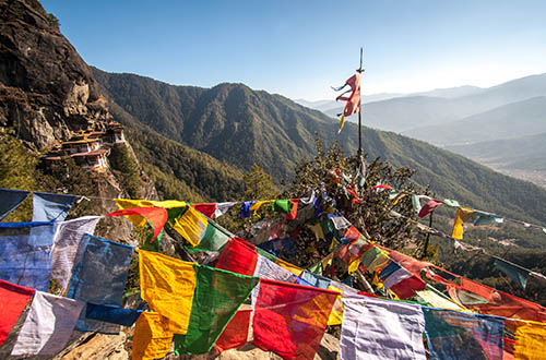 buddhism-prayer-flags-on-the-tigers-nest