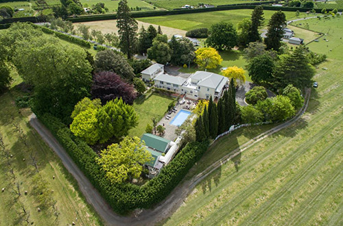 mangapapa-hotel-havelock-new-zealand-north-birds-eye-view