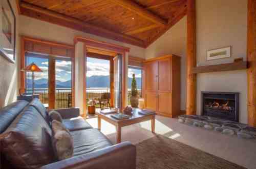 fiordland-lodge-executive-suite-lounge-new-zealand