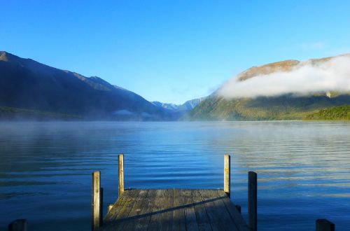 lake-rotoiti-nelson-lakes-national-park-south-island-new-zealand