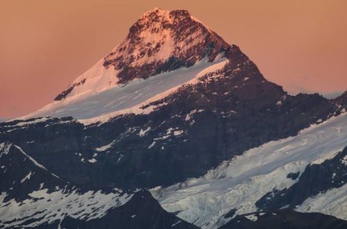 mt-aspiring-national-park-south-island-new-zealand