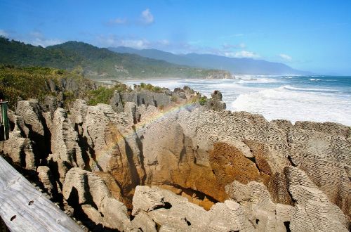punakaiki-south-island-new-zealand-pancake-rocks-formations-geology