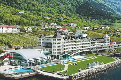 hotel-ullensvang-lofthus-norway-exterior