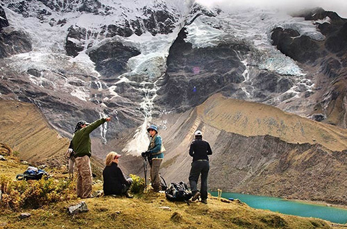 humantay-lake-cusco-peru-hikers