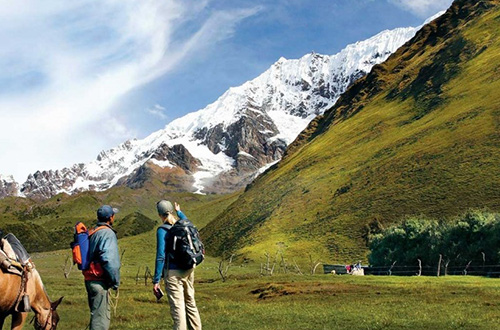 salkantay-pass-cusco-peru-hikers