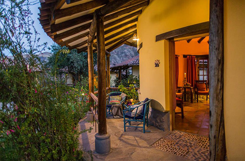 sol-y-luna-relais-and-chateaux-urubamba-peru-balcony