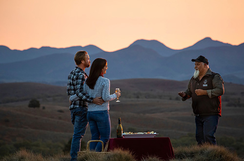 sunset-canapes-guided-sunset-flinders-range-photo-by-tourism-australia