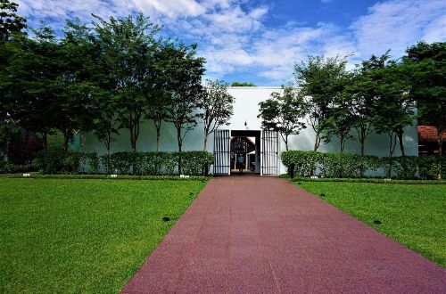 best-of-singapore-art-food-history-culture-changi-village-chapel-museum