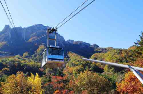 south-korea-Seoraksan-cable-car