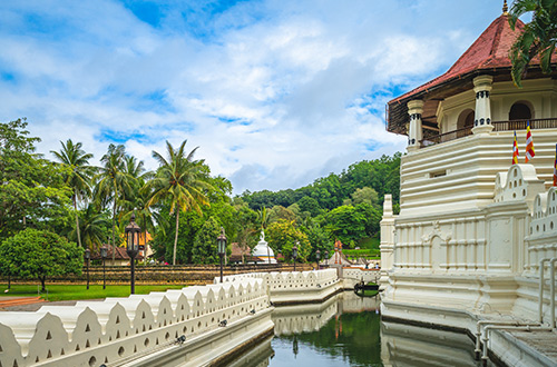 temple-of-the-sacred-tooth-relic-kandy-sri-lanka-shutterstock2669145667