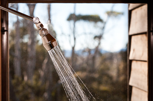 cradle-mountain-hut-hot-shower