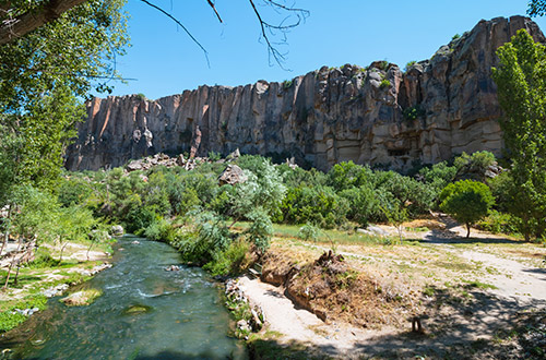 ihlara-valley-canyon-aksaray-turkey-shutterstock2098027384