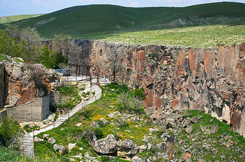 ihlara-valley-cappadocia