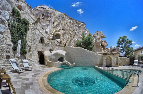 yunak-evleri-hotel-outdoor-pool-turkey