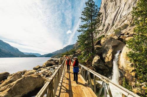 hetchy-hetchy-wapama-falls-yosemite-national-park-california-usa-bridge