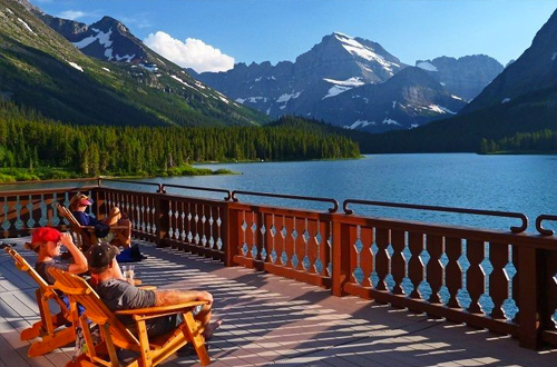 many-glacier-hotel-usa-montana-deck