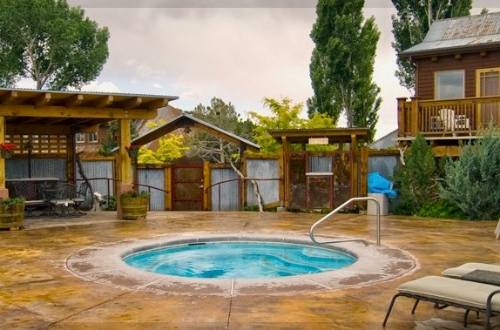 utah-bryce-capitol-reef-national-park-boulder-mountain-lodge-utah-usa-hot-tub