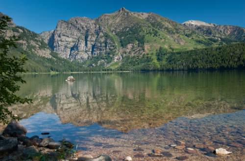 phelps-lake-grand-tetons-national-park-mountains-wyoming-usa