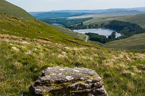 pen-y-fan-brecon-beacons-national-park-united-kingdom