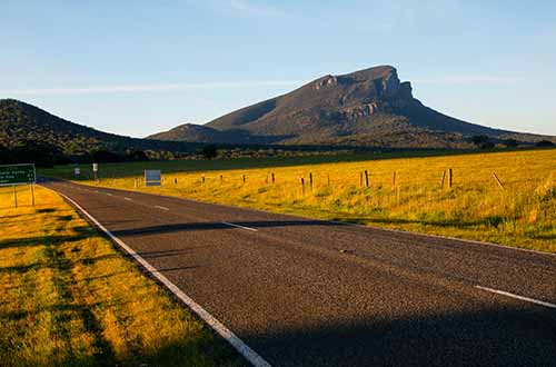 road-to-halls-gap-victoria-australia.