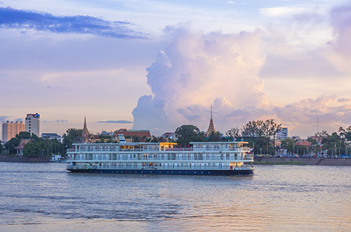 mekong-navigator-exterior-view