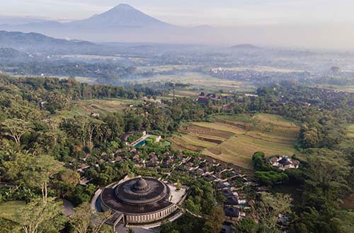 amanjiwo-resort-indonesia