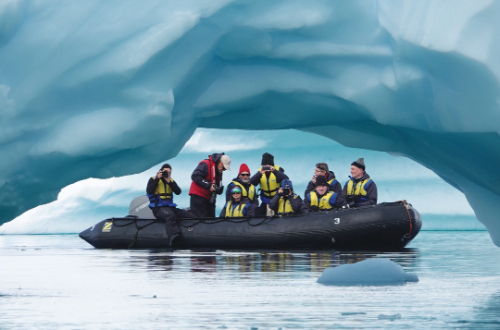 antartica-south-georgia-falkland-islands-cruise-iceberg-glaciers-excursions