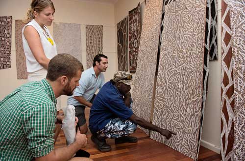 top-end-australia-cruise-yirrkala-artwork-tour