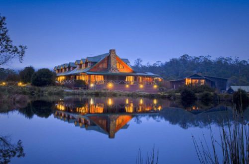 grand-tasmania-discovery-air-tour-10d9n-cradle-mountain-lodge