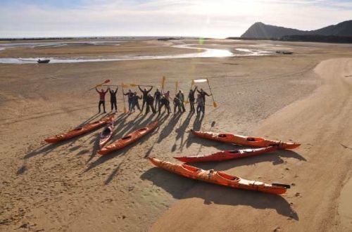 Abel-Tasman-walk-kayak-beach