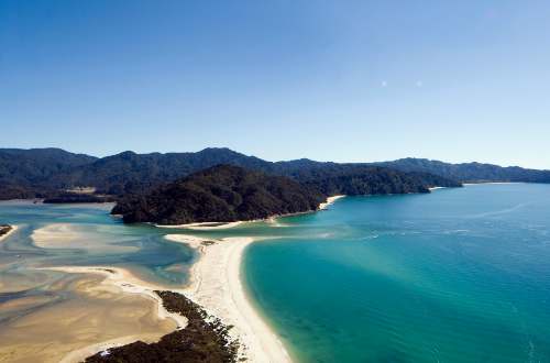 abel-tasman-national-park-south-island-new-zealand-coastal-track-walk-pristine-awaroa-inlet