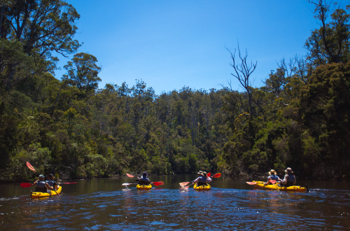 bay-of-fires-walk-kayaking