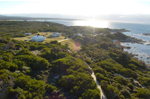 bay-of-fires-tour-mt-william-national-park-Tasmania-lighthouse-tour