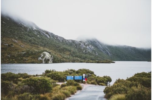 tasmania-central-highlands-cradle-mountain-st-clair-national-park-dove-lake-circuit-track