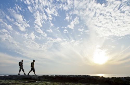 great-ocean-walk-hikers