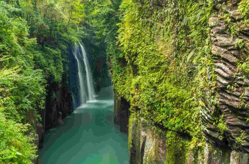 japan-luxury-walk-kyushu-takachiho-gorge