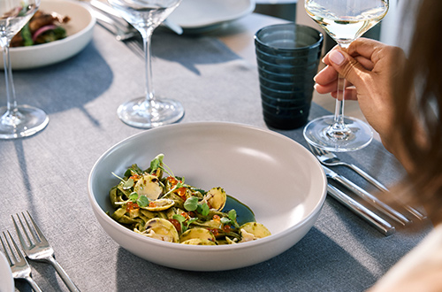 southern-ocean-lodge-habitat-restoration-australia-seasonal-dining