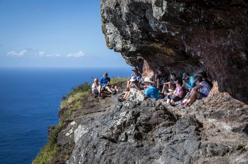 lord-howe-island-australia-goat-house-walk-hikers-on-break-coastline