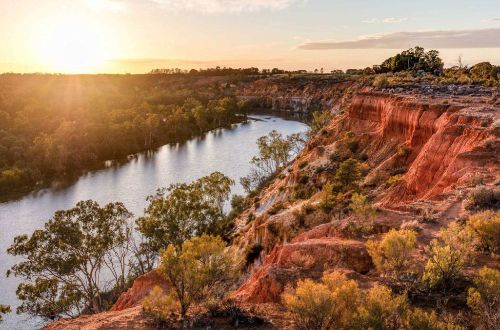 murray-river-walk-cliffs